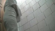 Порно видео скрытая камера в женском туалете и баней онлайн